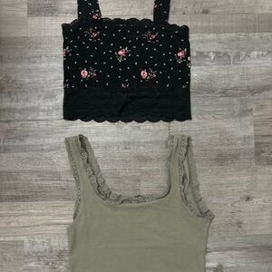 Lace trim Forever 21 Tank Tops